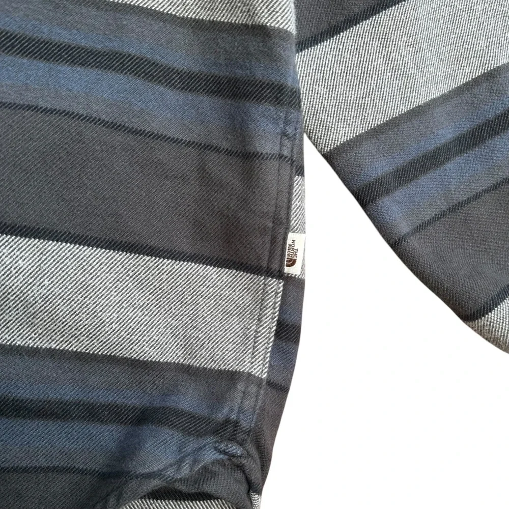 The North Face Mens XL Arroyo Heavyweight Flannel Shirt Striped Grey Blue - Picture 6 of 10
